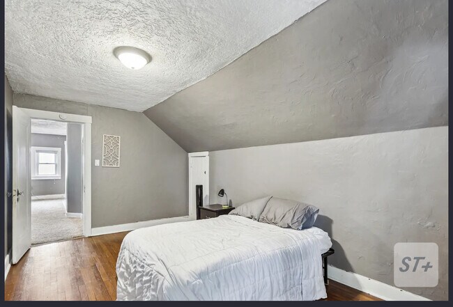 Foto del edificio - 624 Frayne St