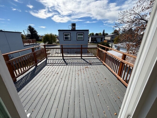 Foto del edificio - 521 E Yellowstone Ave