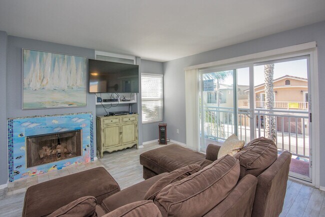 Foto del edificio - 2 Bed & 2 Bath Beach Condo with ocean view!