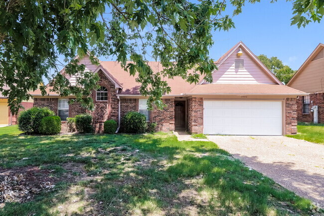 Building Photo - 7446 Northwind Cove