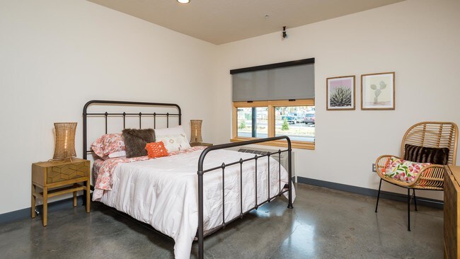 Master Bedroom - Sunshine Portland