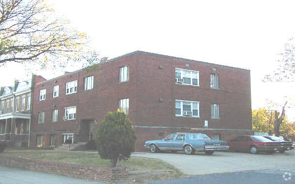 Foto del edificio - 211 Tennessee Ave NE