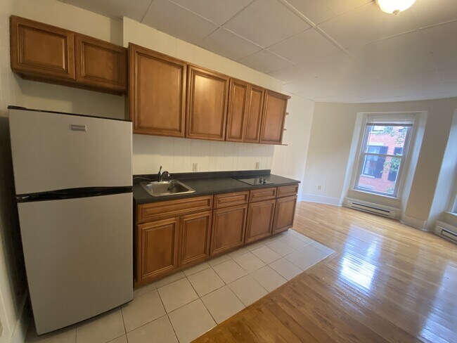 *Las imágenes son muestras representativas de la unidad anunciada. En algunos casos, las unidades reales que visita... - 70 Pinckney St