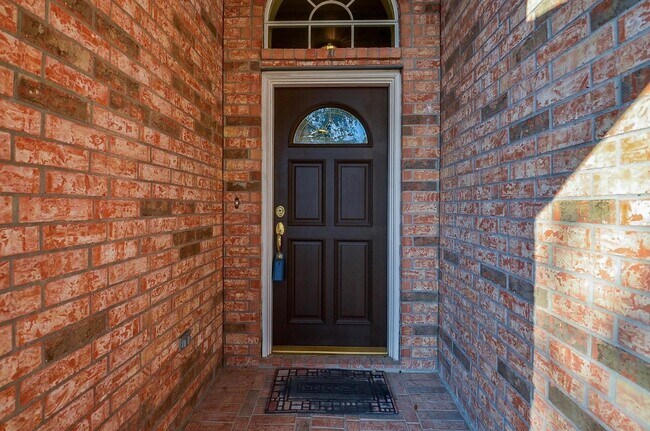 Foto del edificio - 4606 Russett Ln