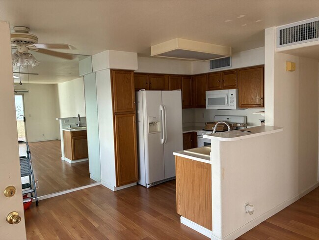 Foto del edificio - 5150 Mandalay Springs Dr