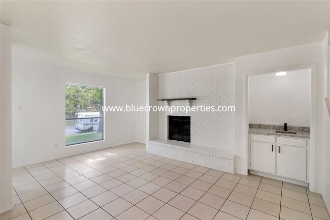Foto del edificio - 4015 Ridgebrook Dr