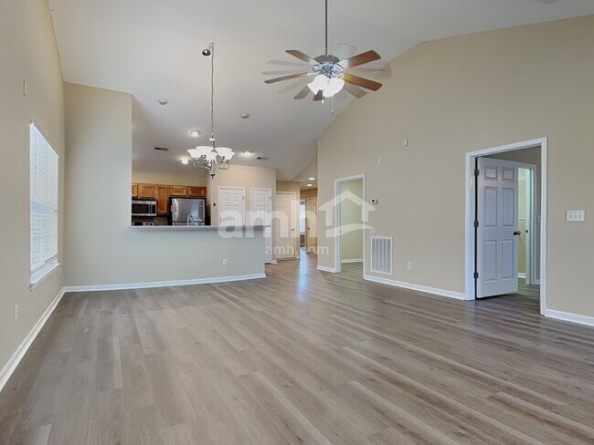 Foto del edificio - 10429 Kentwell Rd