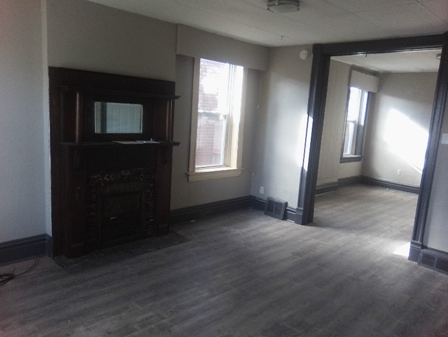 Foto del edificio - 5803 S Broadway