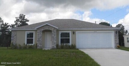 Building Photo - 1650 Wyoming Dr SE
