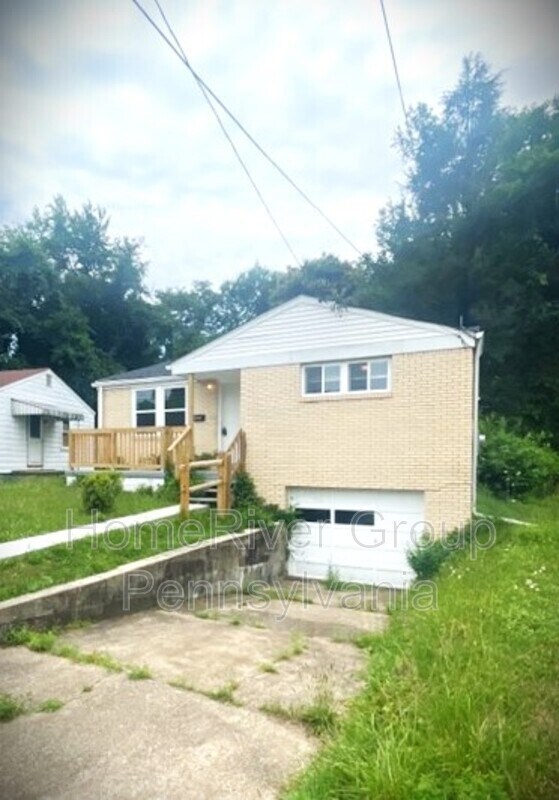 137 Carroll St, Aliquippa, PA 15001 House Rental in Aliquippa, PA