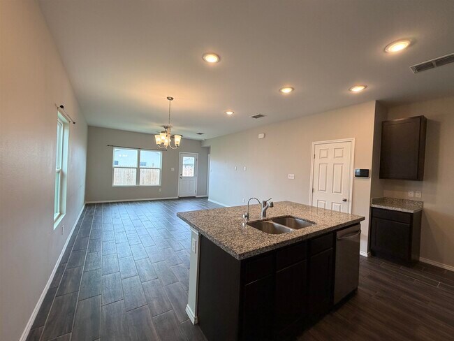 Building Photo - 1607 Decano Ln