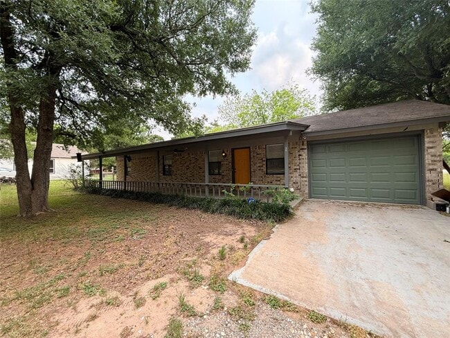 Building Photo - 121 Lba Dr