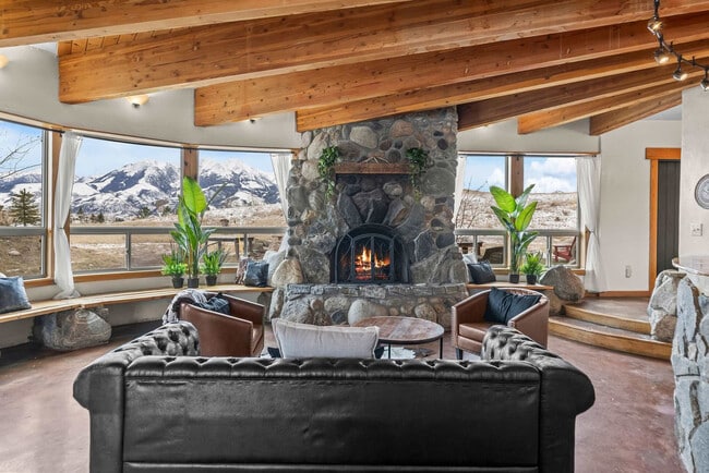 Foto del edificio - 84 Arcturus Dr