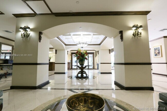 Foto del edificio - 18151 NE 31st Ct