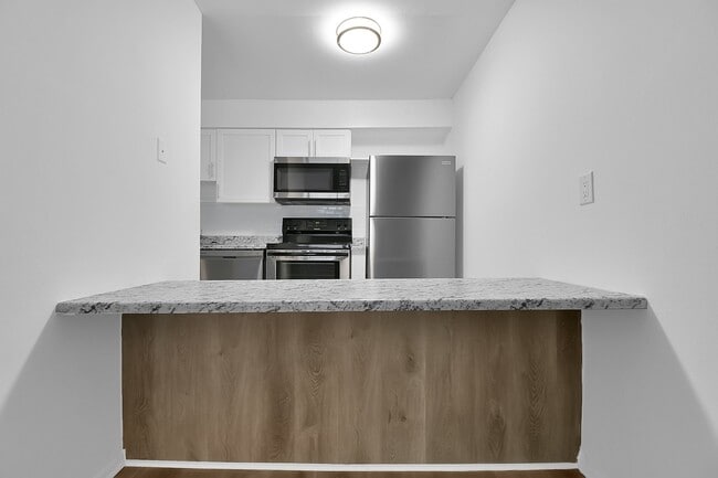 Building Photo - Gardenview Apartments