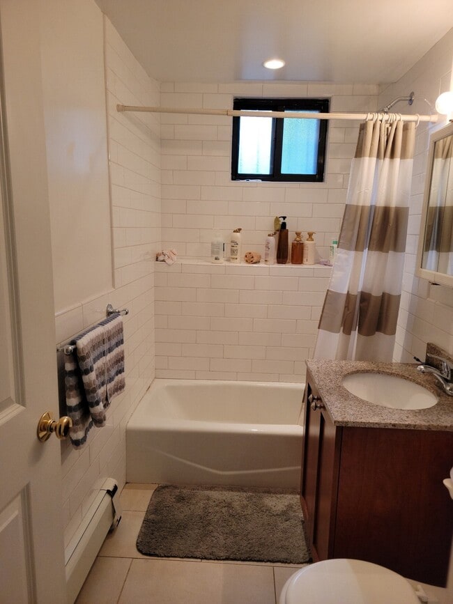 Foto del edificio - 27 Glenville Ave