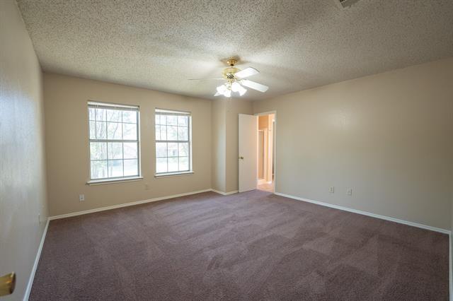 Foto del edificio - 831 Ash Grove Ln