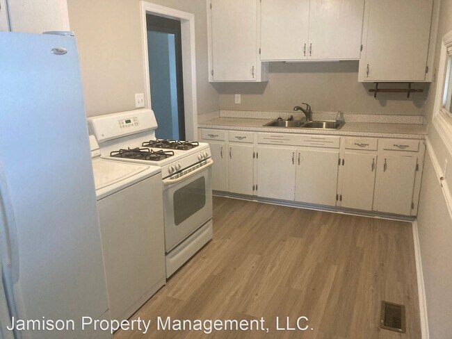 Building Photo - 2 br, 1 bath House - 204 Kirkwood Circle