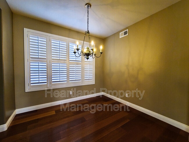 Building Photo - 13562 Tradition St