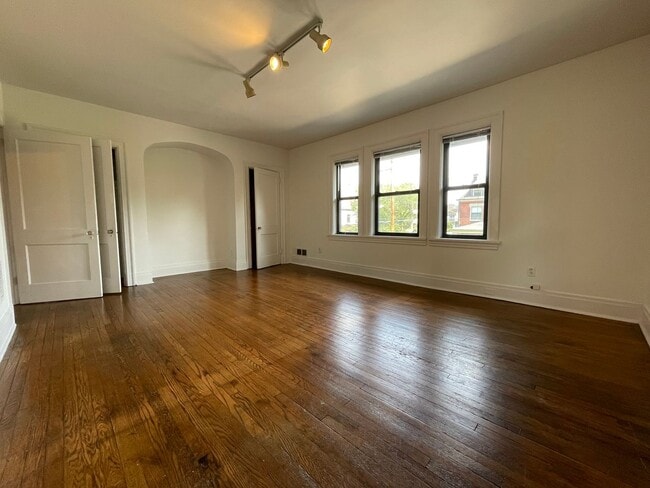 Building Photo - 125 N Homewood Ave