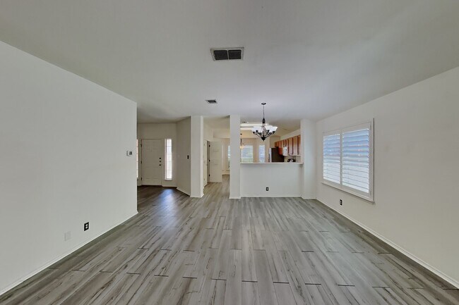 Foto del edificio - 4611 Echo Lake Dr
