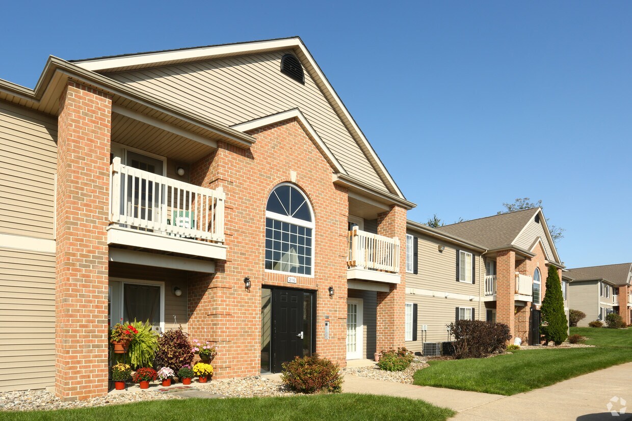 Legacy Parke Apartments in Charlotte, MI