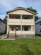Building Photo - 1654 Grace Ave