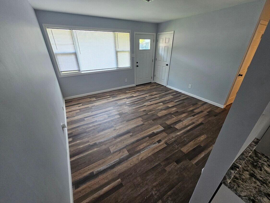 Foto principal - 927 Henry St