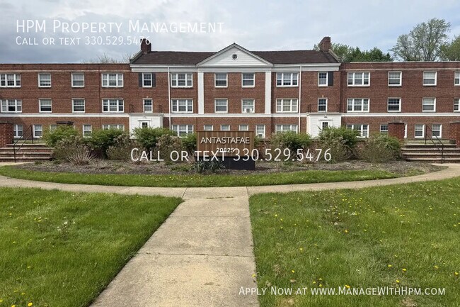 Building Photo - 20835 Chagrin Blvd