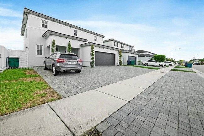 Building Photo - 13535 SW 184th Ter