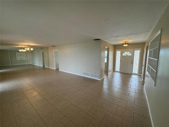Foto del edificio - 3746 High Bluff Dr