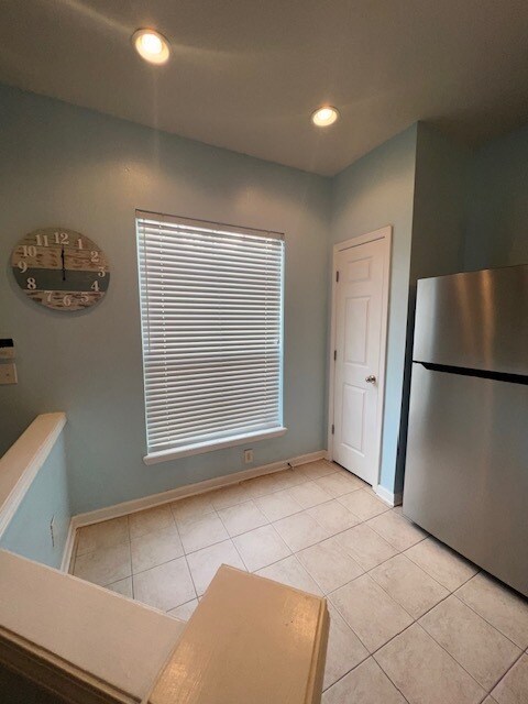 Building Photo - 3694 Summerlin Ln E