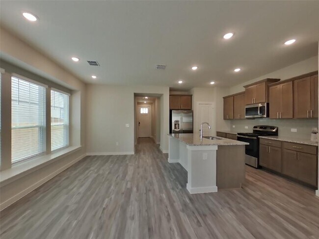 Building Photo - 1620 Mexican Heather Dr