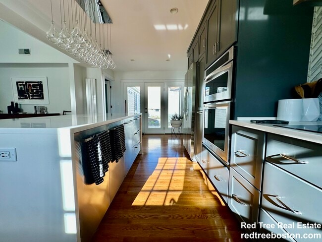 Photo - 3 Day Cir House