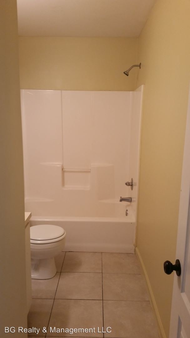 Building Photo - 303 Vieux Orleans Cir