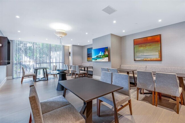 Building Photo - 21205 Yacht Club Dr