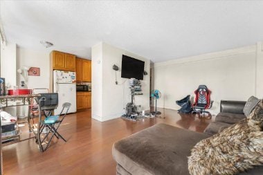 Foto del edificio - 825 Morrison Ave