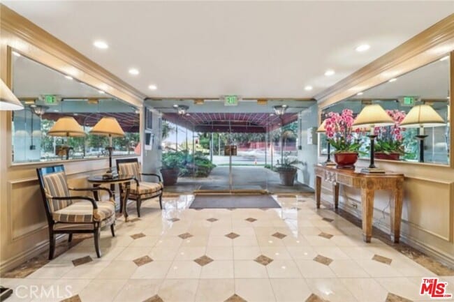 Foto del edificio - 10751 Wilshire Blvd