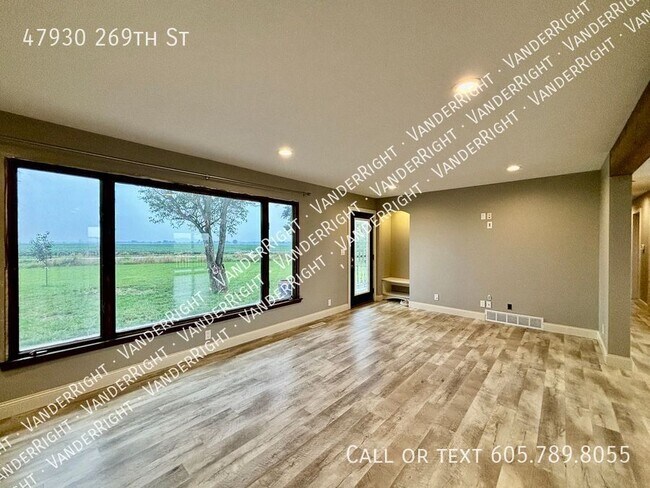 Foto del edificio - 47930 269th St