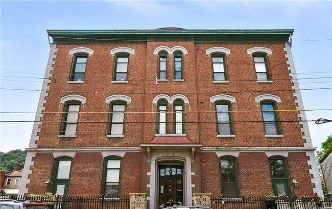 Photo - 120 S 15th St Apartment