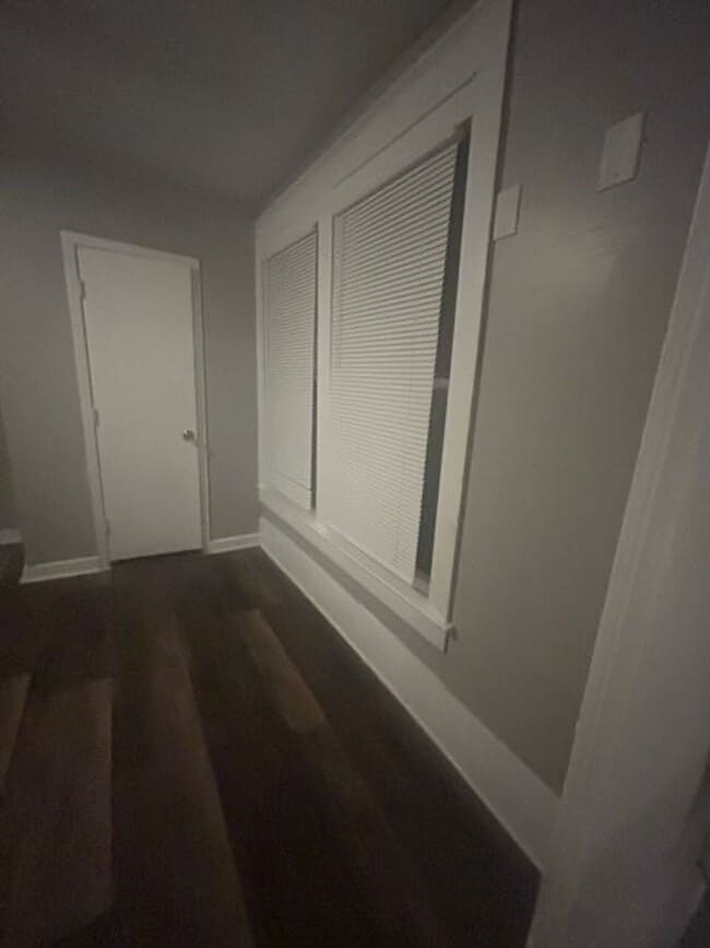 Foto del edificio - 350 W Waco Ave