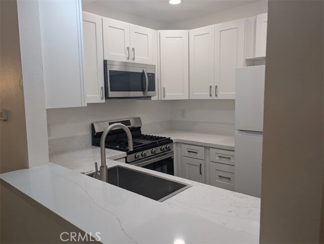 Building Photo - 24121 Del Monte Dr.