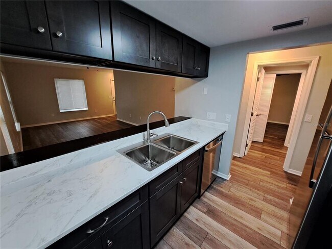 Foto del edificio - 3209 SW 25th Dr