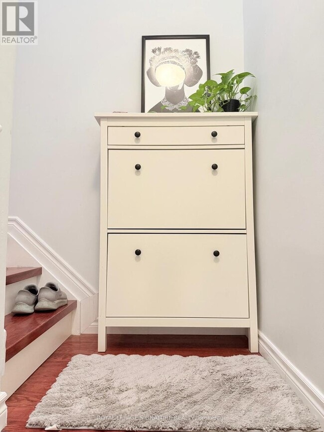 Photo du bâtiment - 490 Windermere Ave