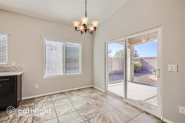 Foto del edificio - 2740 E Hickory St, Gilbert, AZ, 85298