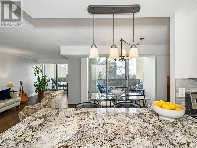 Building Photo - 1300 Marlborough Ct