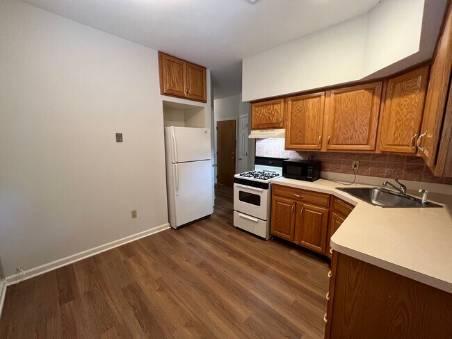 Foto del edificio - 115 Forest St