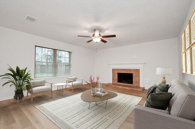 Foto del edificio - 3226 Granite Lake Dr