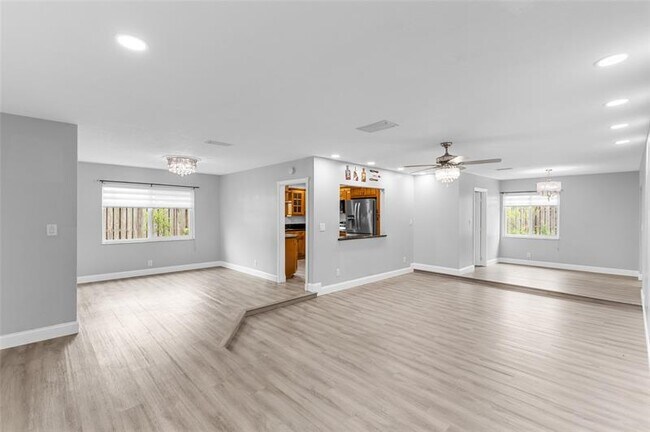 Foto del edificio - 4112 NW 78th Ln