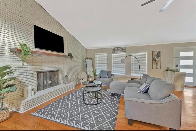 Formal living - 2524 Good Homes Rd